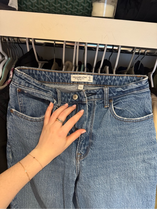 Abercrombie & Fitch Denim - Abercrombie & Fitch High-Rise Light Blue Straight Jeans